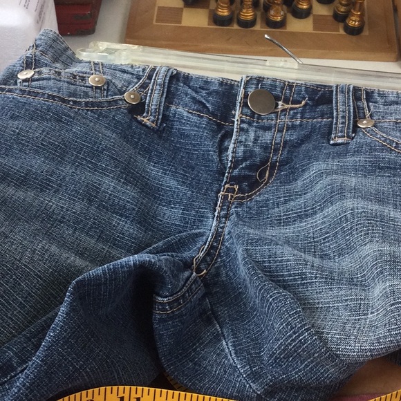 VENUS low rise floral accent flares - Picture 4 of 7